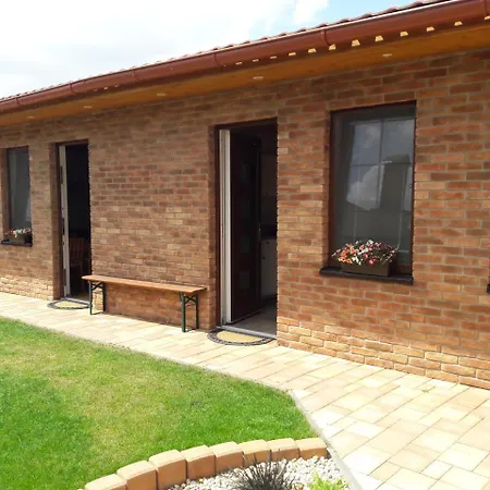 Apartment U Muzea Hracek *